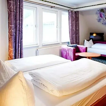 Hotel Smart 1 Bb1 215 *