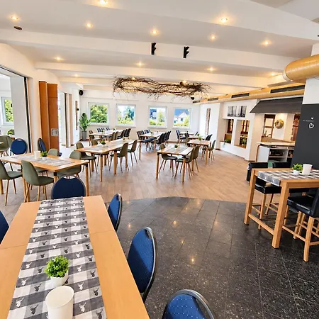 Smart 1 Bb1 215 Hotel